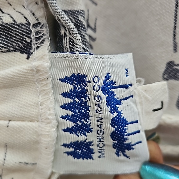 EUC Women Michigan Rag Co. Size Large - Picture 6 of 8